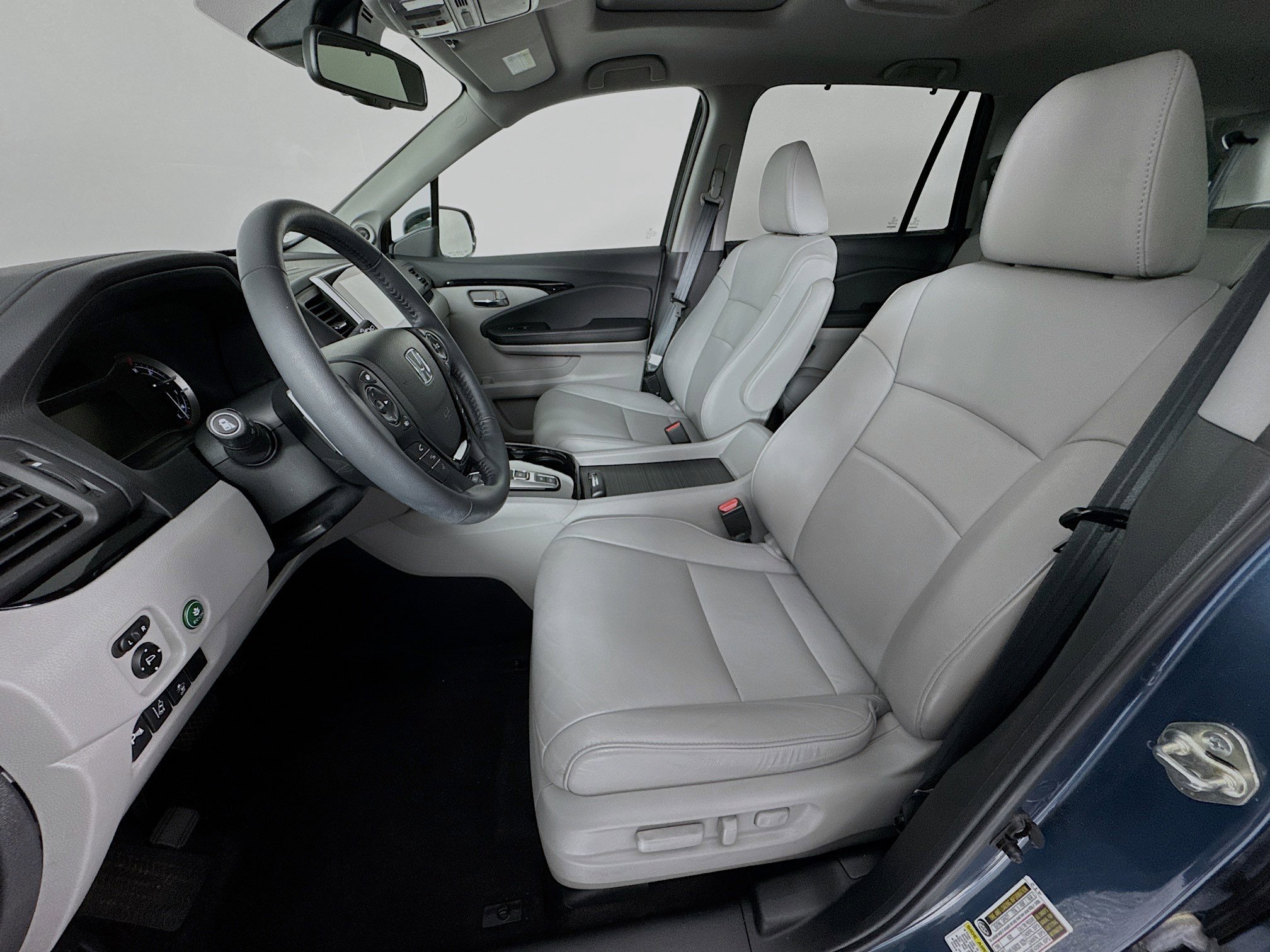 Used 2016 Honda Pilot Touring image 21