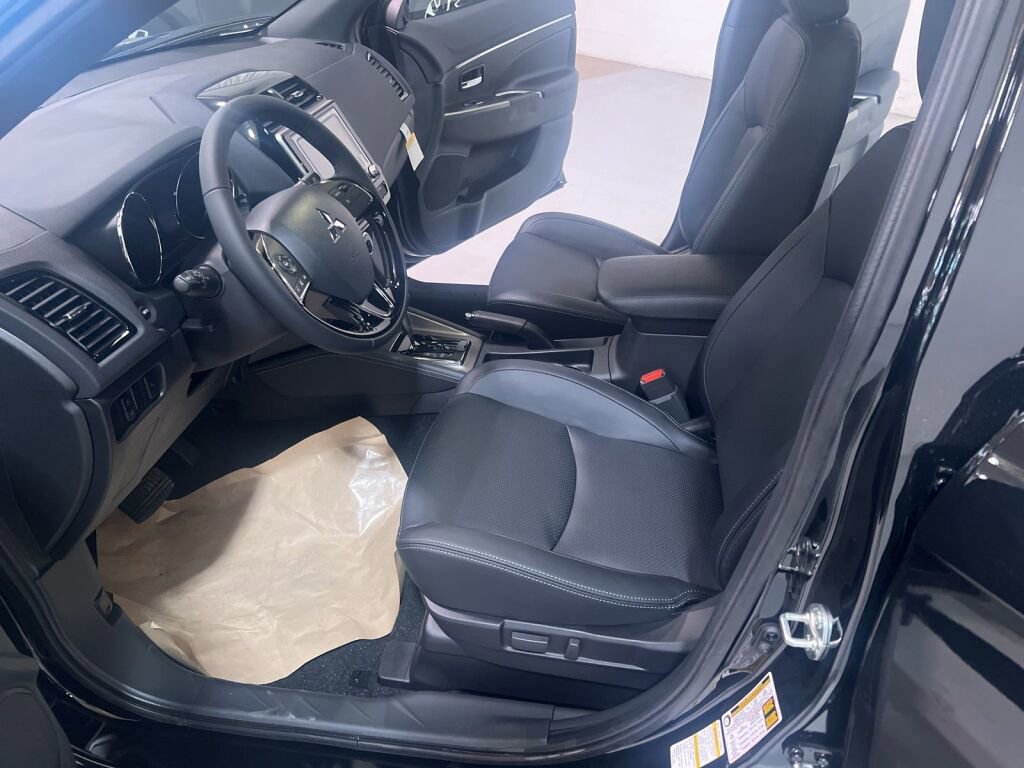 New 2025 Mitsubishi Outlander Sport SEL AWD/4WD image 10