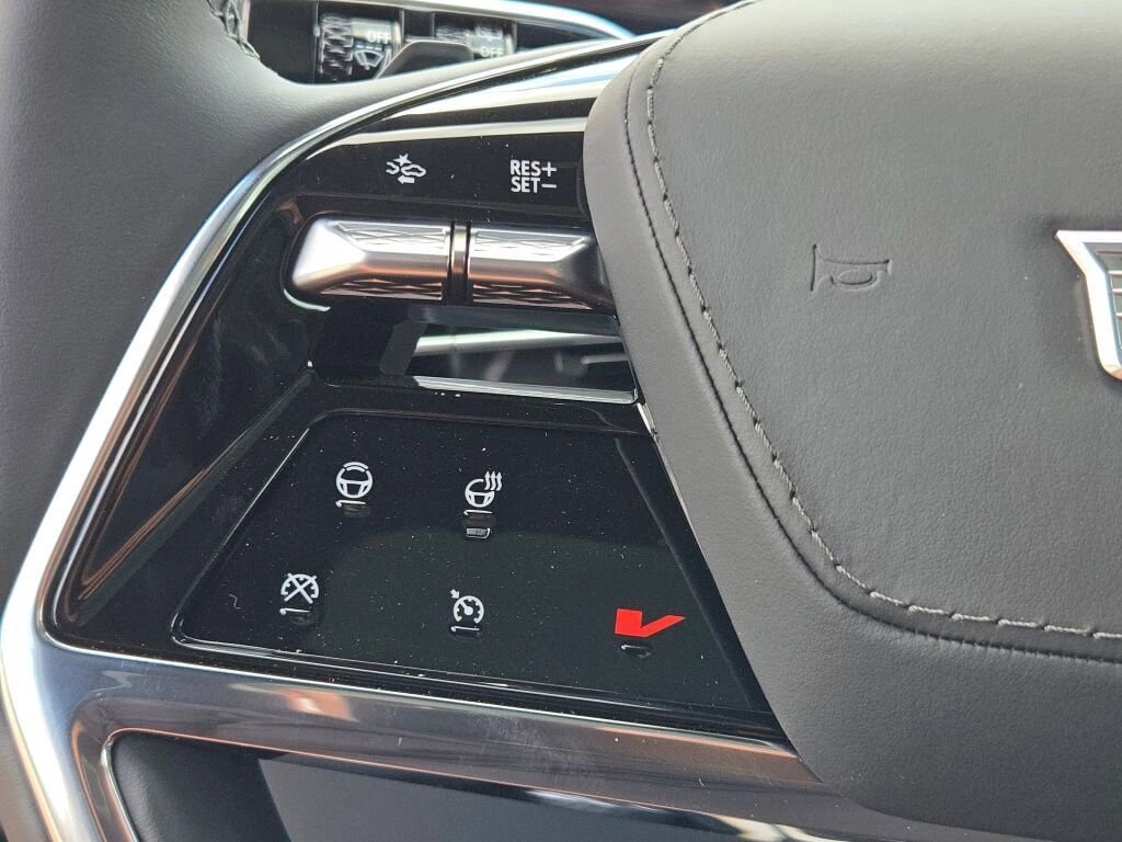 New 2026 Cadillac Escalade IQ Sport 2 w/ LPO, ONYX Package image 30