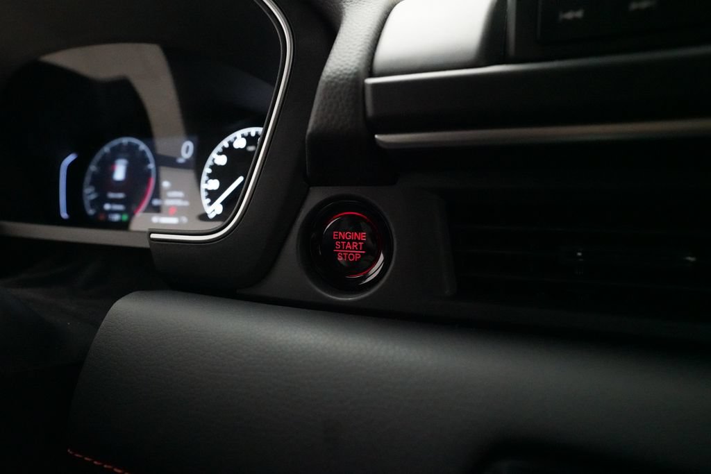 Certified 2025 Honda Pilot Sport image 30