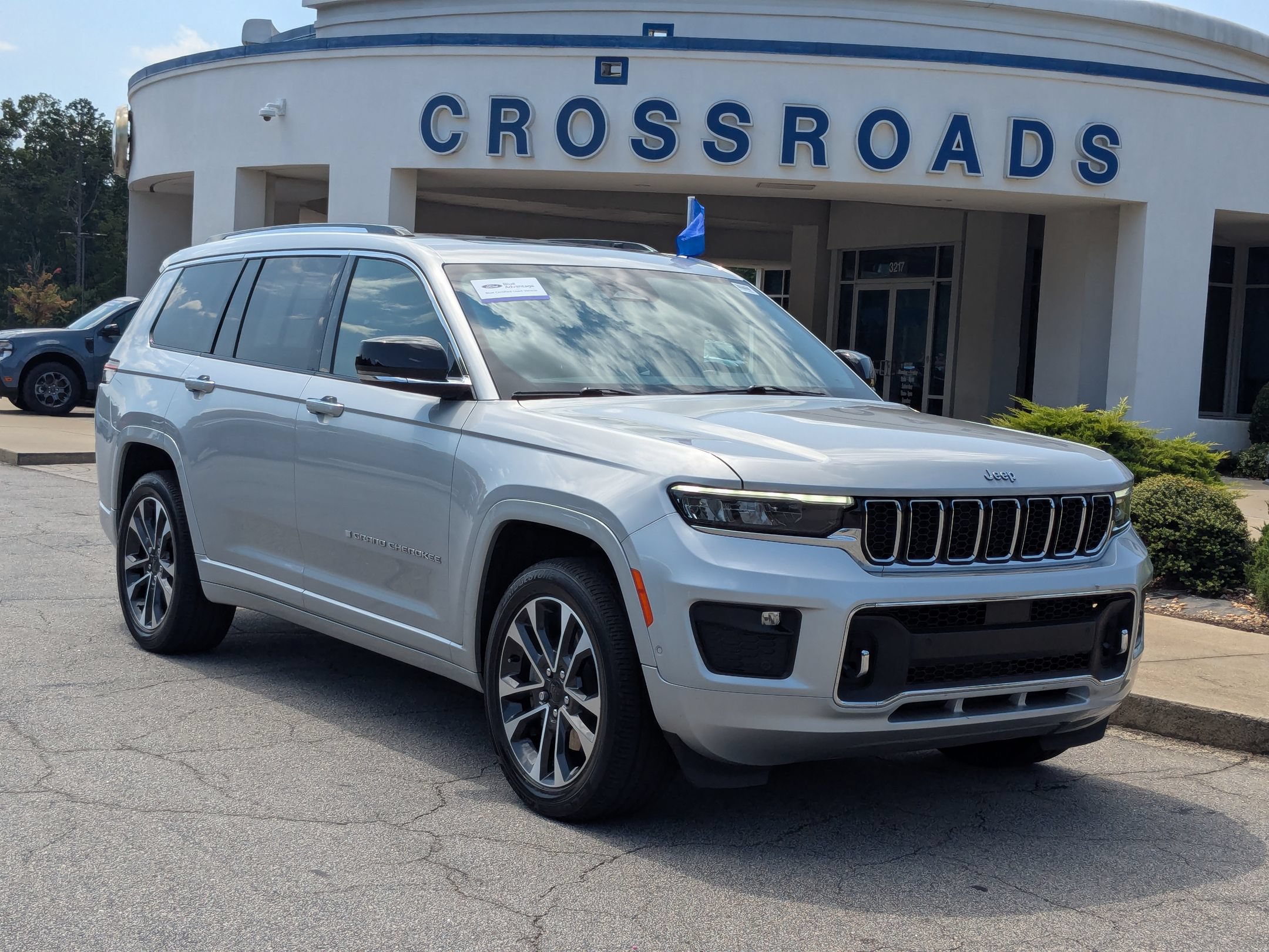 Used 2023 Jeep Grand Cherokee L Overland