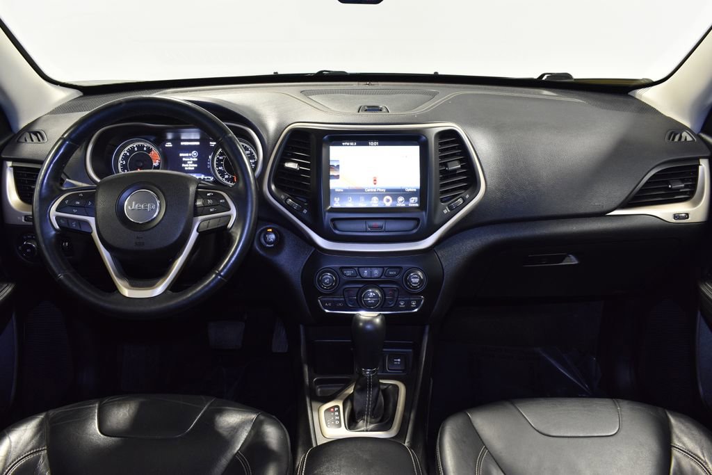 Used 2016 Jeep Cherokee Limited image 15