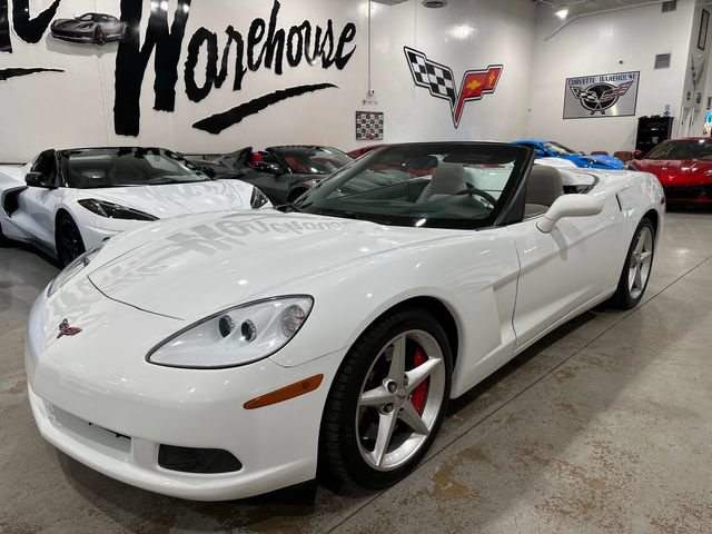 Used 2011 Chevrolet Corvette Convertible w/ Preferred Equipment Group RWD image 27