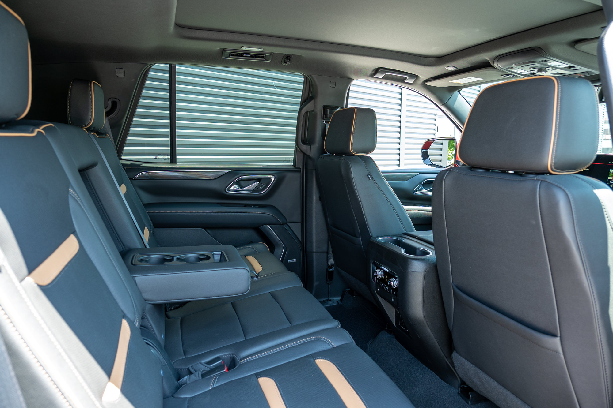 Used 2023 GMC Yukon AT4 w/ AT4 Premium Plus Package AWD/4WD image 24