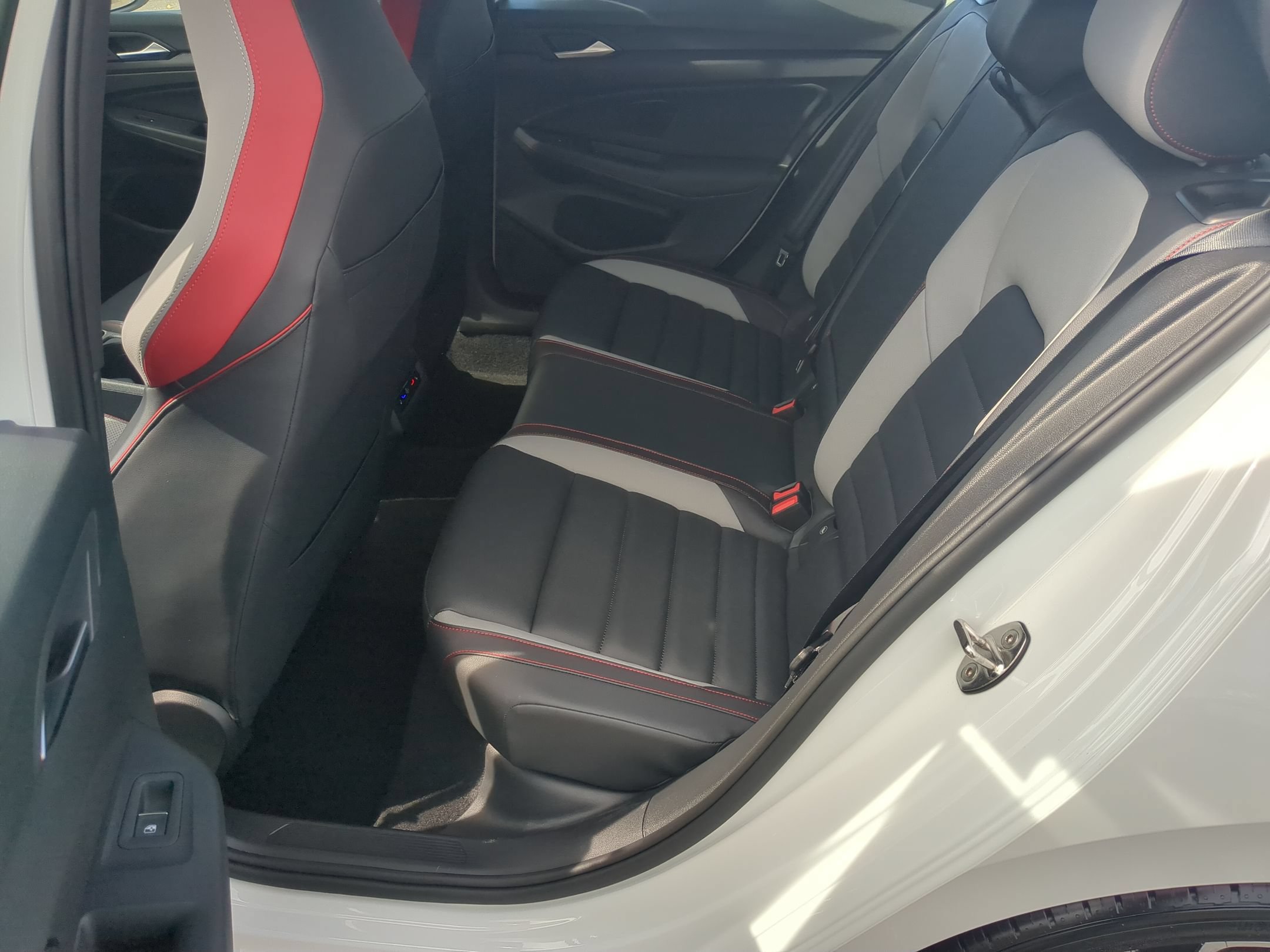 Used 2024 Volkswagen GTI Autobahn FWD image 22
