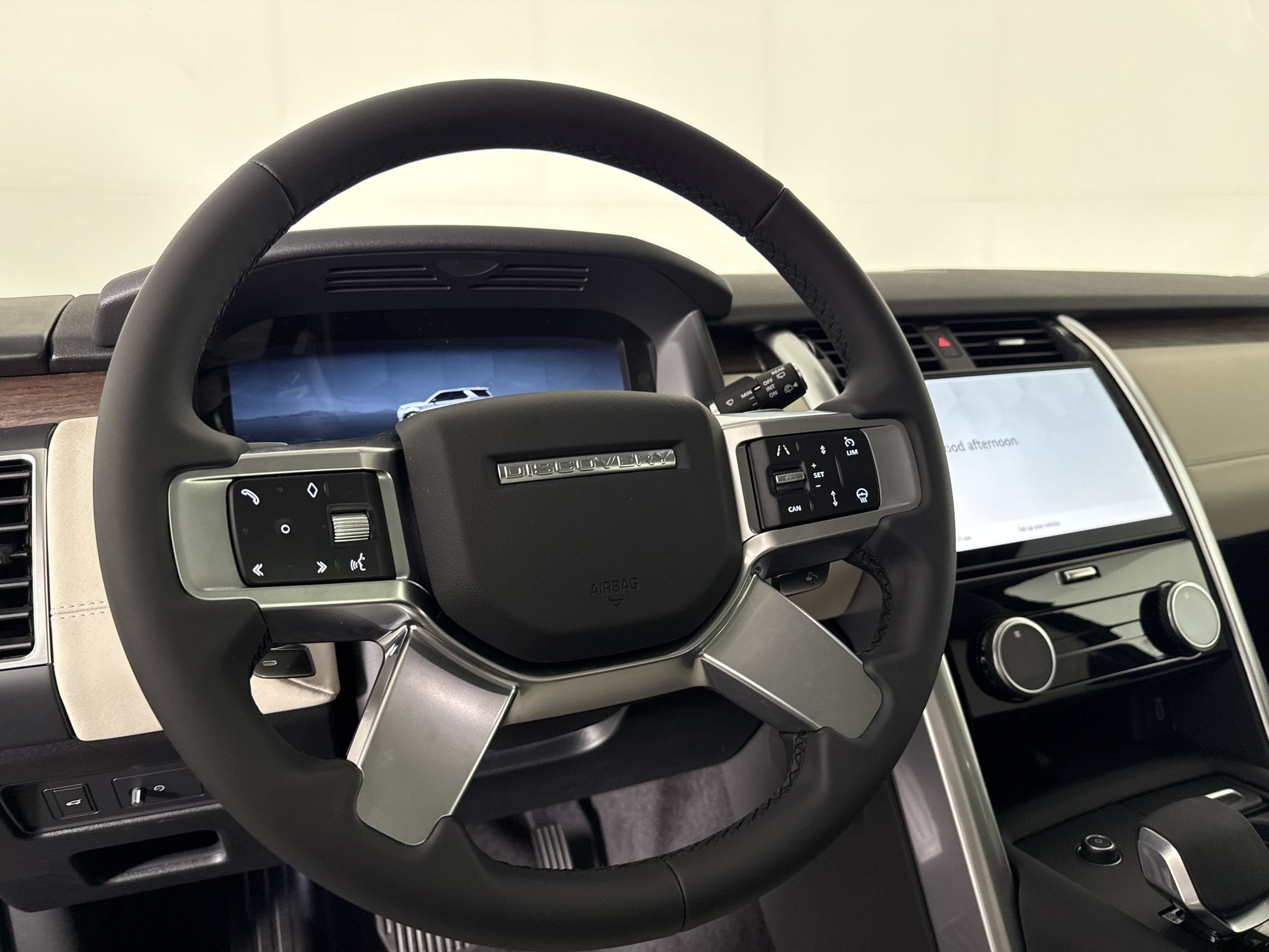 New 2026 Land Rover Discovery S AWD/4WD image 11