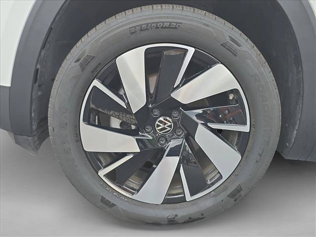 Used 2025 Volkswagen Atlas Cross Sport SE AWD/4WD image 26