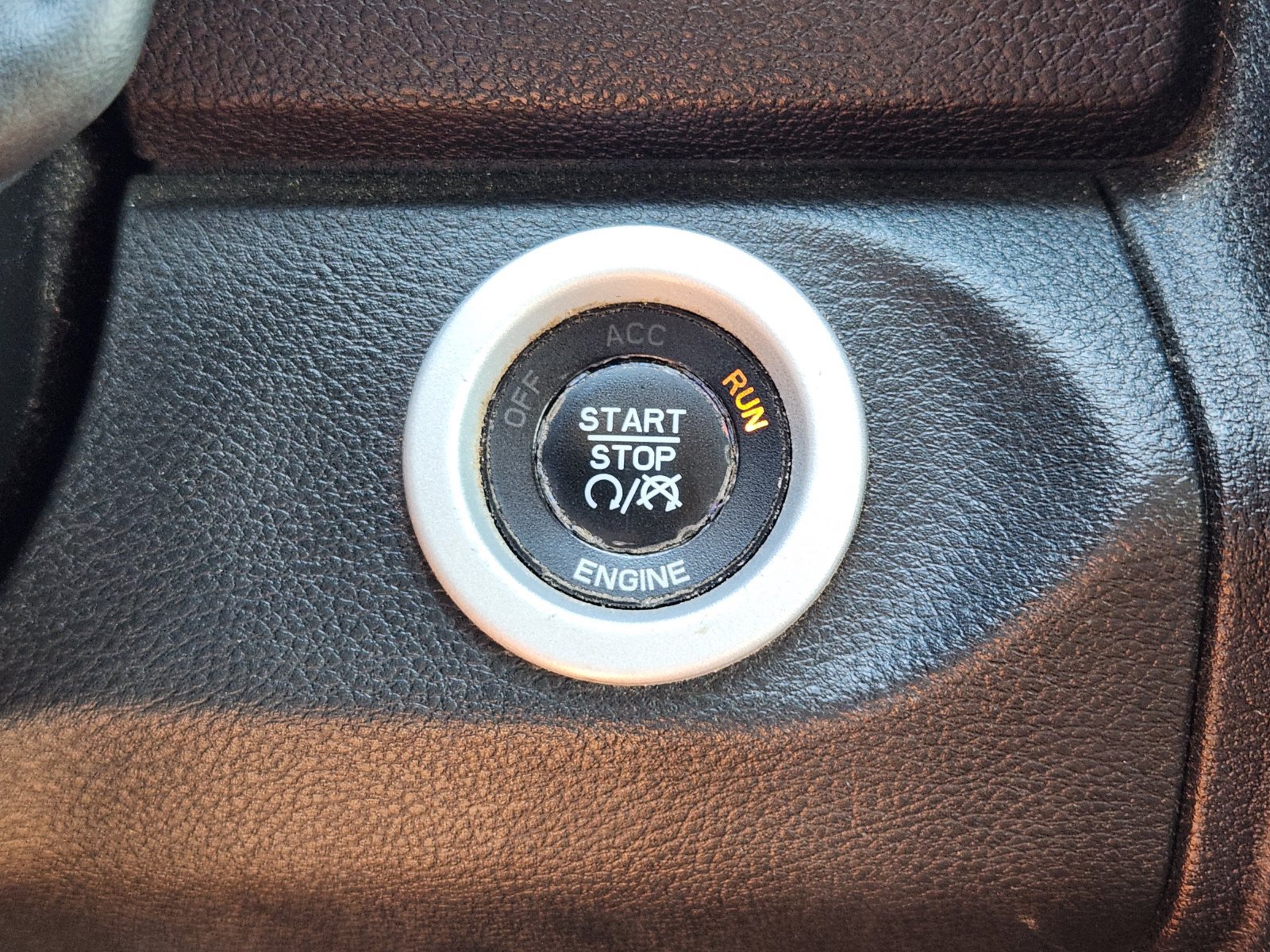 Used 2015 RAM 2500 Limited AWD/4WD image 26