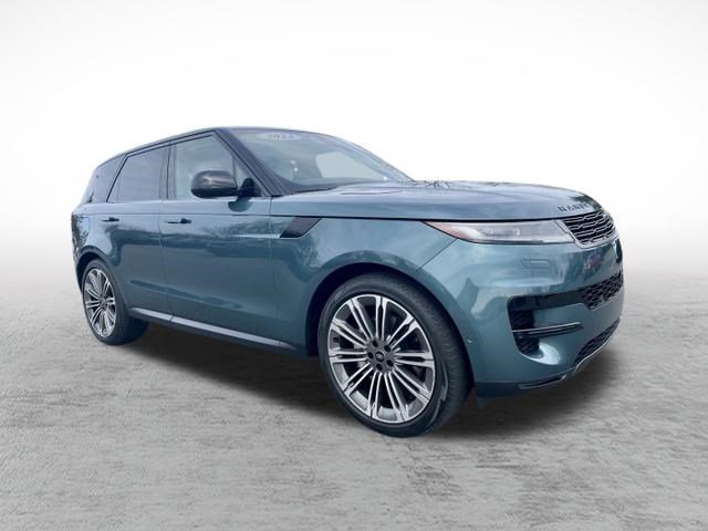 Certified 2024 Land Rover Range Rover Sport SE image 3