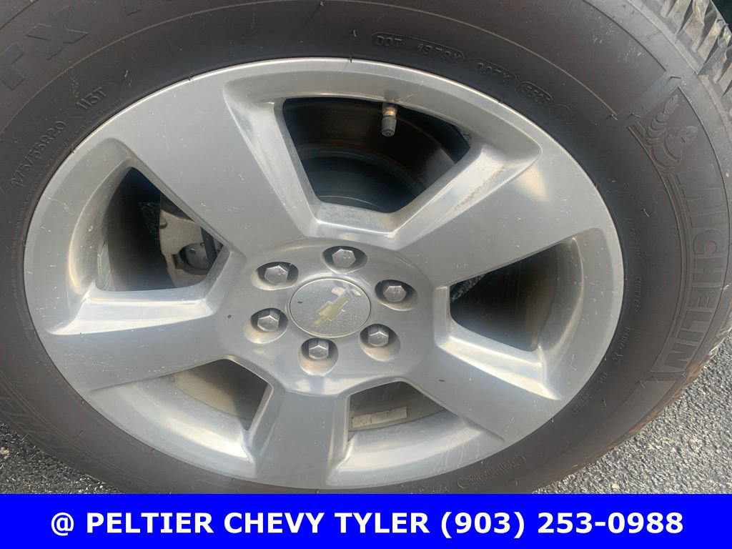 Used 2020 Chevrolet Tahoe LT w/ Luxury Package RWD image 5