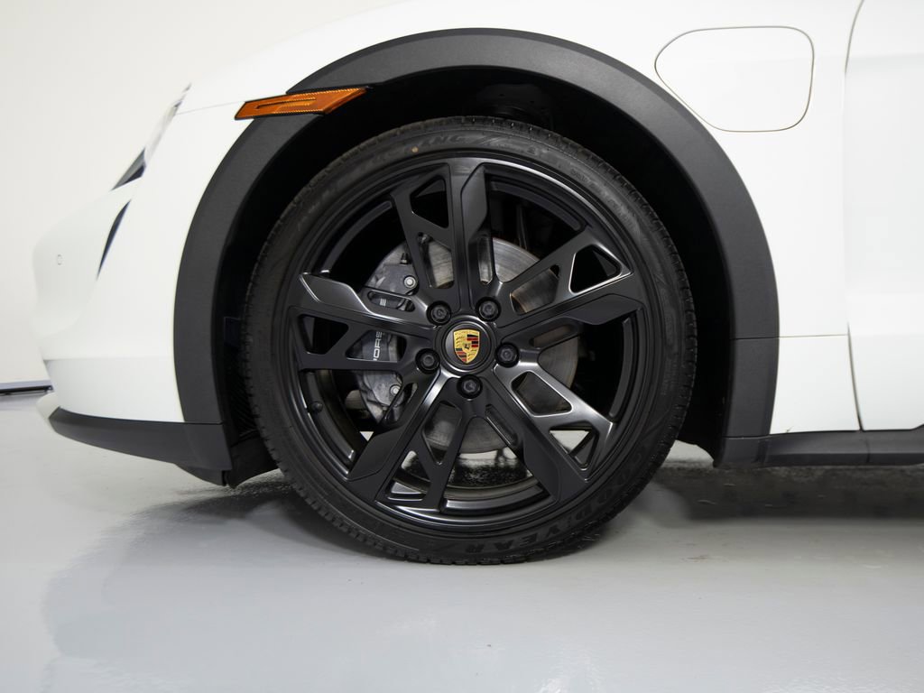 Certified 2022 Porsche Taycan 4 Cross Turismo AWD/4WD image 15