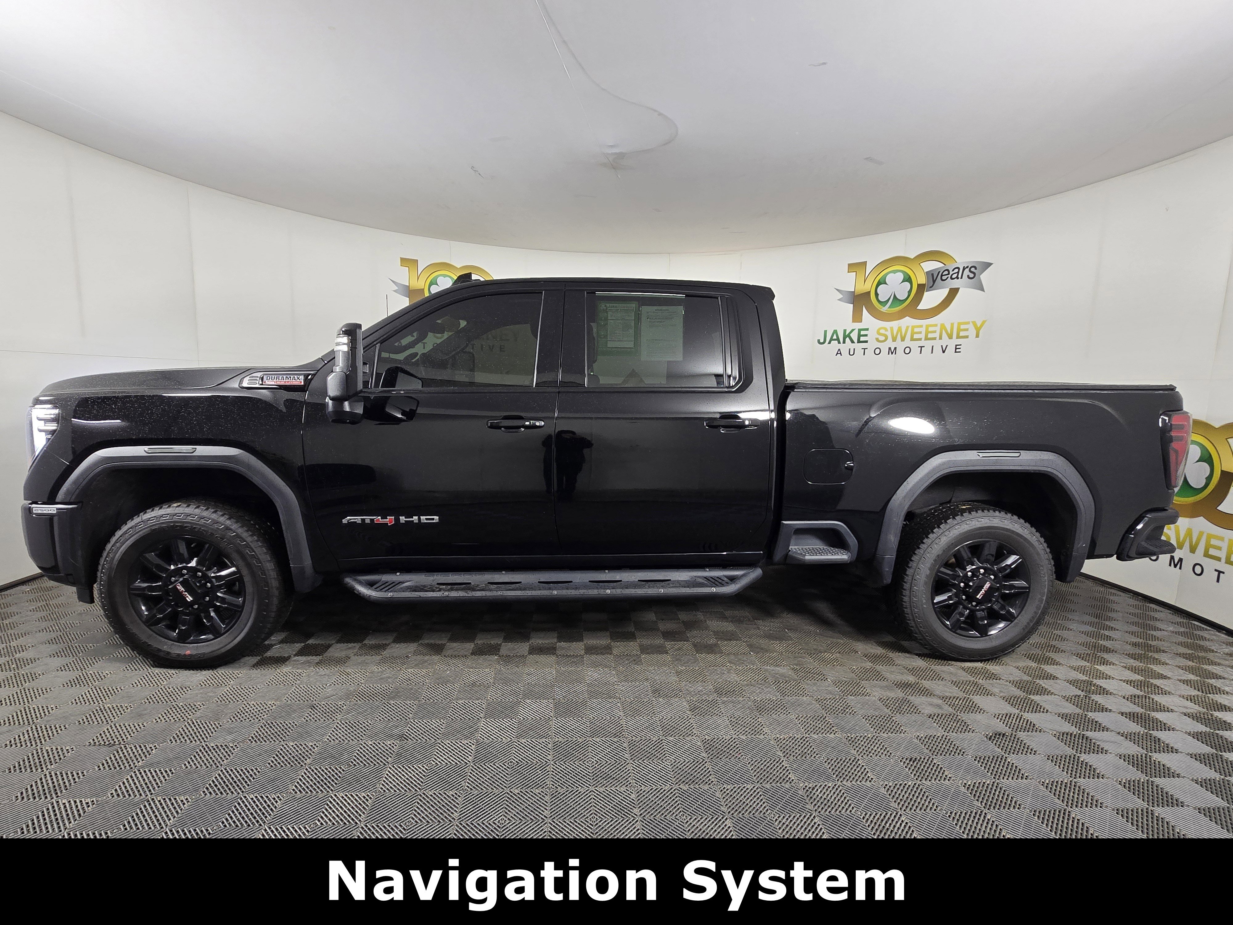 Used 2024 GMC Sierra 2500 AT4 w/ AT4 Preferred Package image 6