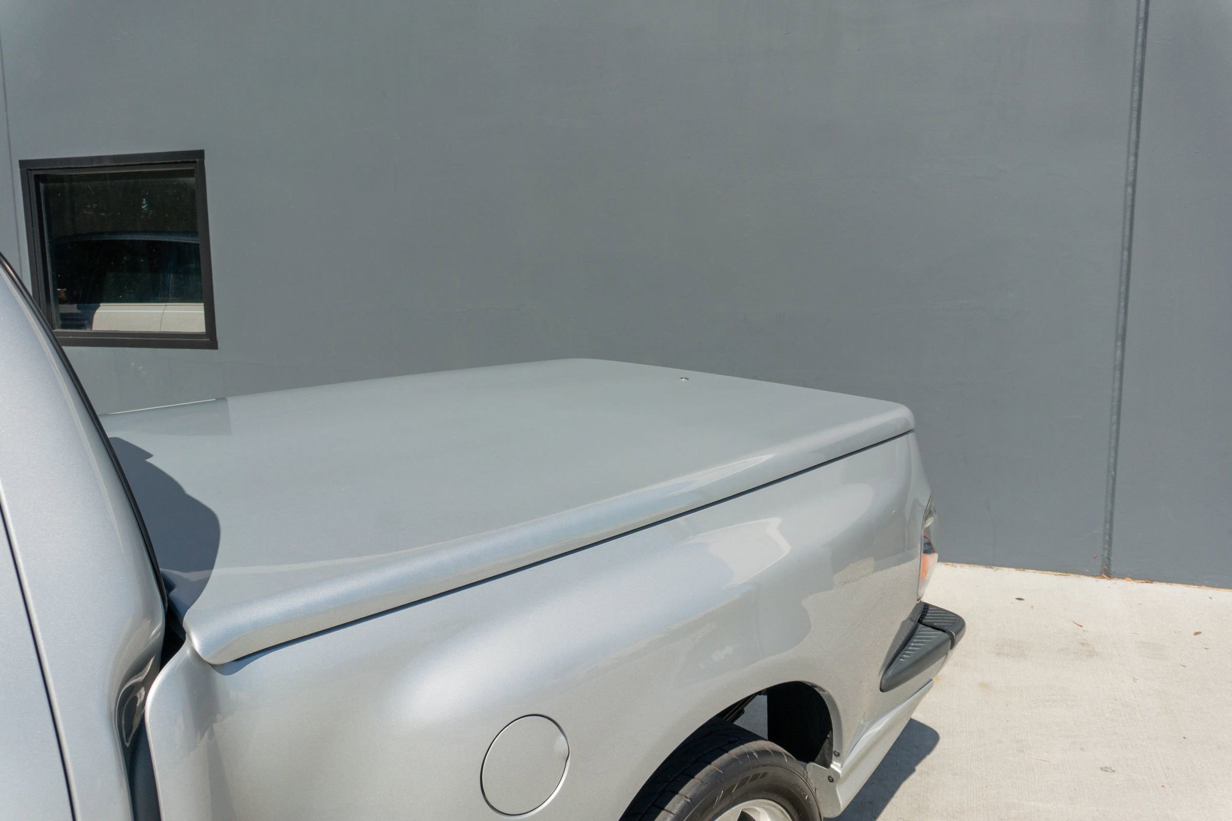 Used 2004 Ford F150 Lightning RWD image 26