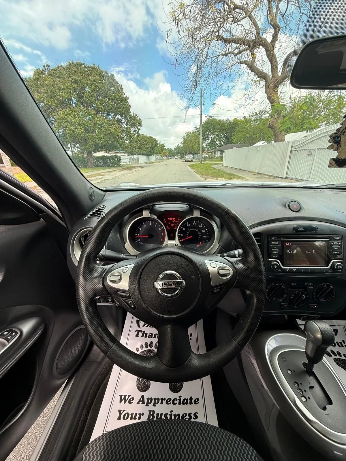 Used 2015 Nissan Juke S image 9