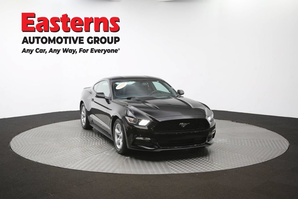 Used 2017 Ford Mustang Coupe RWD image 47