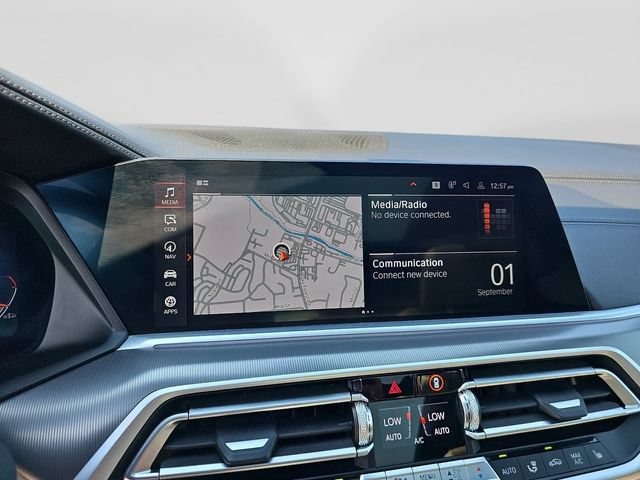 Used 2022 BMW X5 xDrive40i w/ Premium Package AWD/4WD image 19