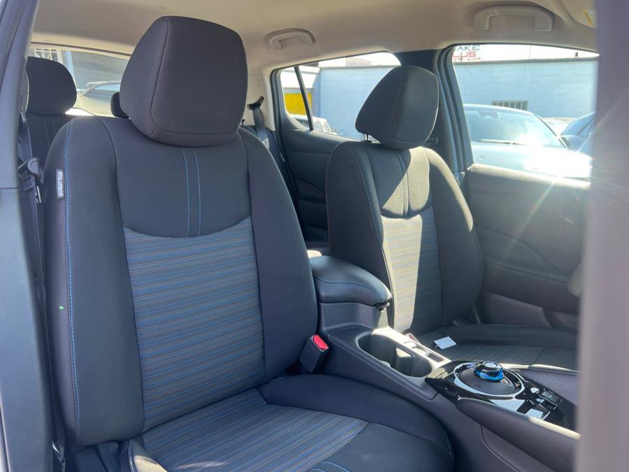 Used 2024 Nissan Leaf SV Plus image 31
