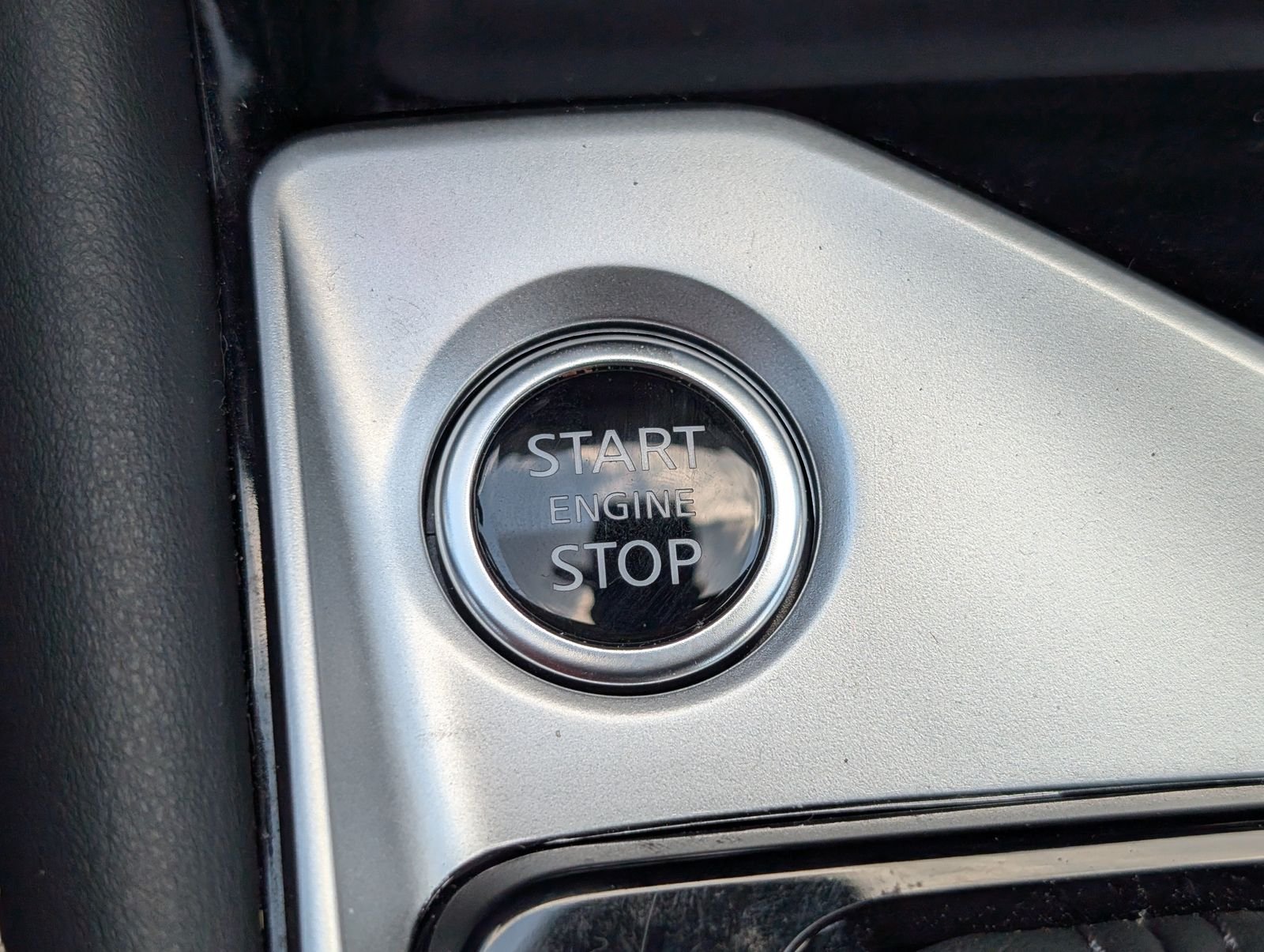 Used 2025 Nissan Altima 2.5 SL FWD image 27