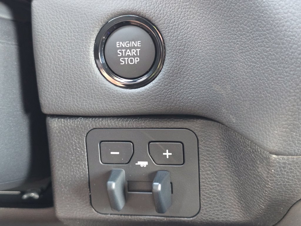 New 2026 Toyota Tundra Limited AWD/4WD image 31