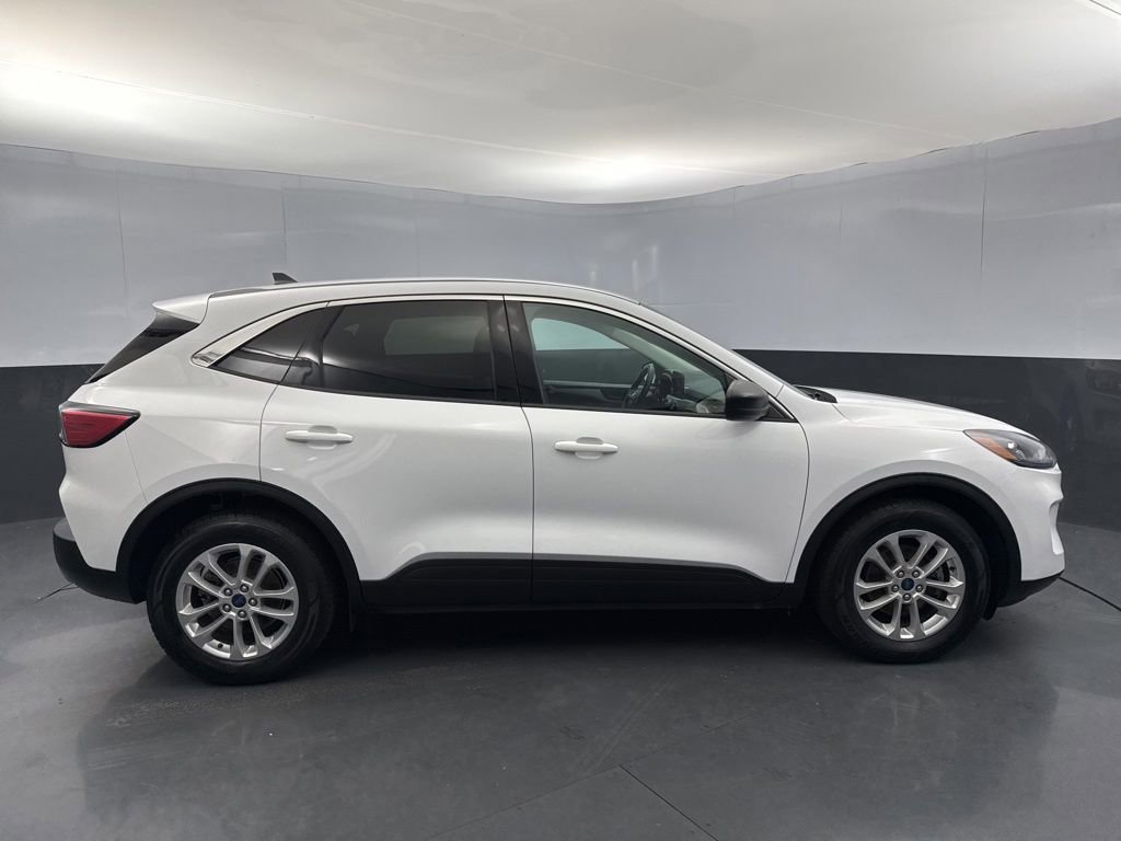 Used 2022 Ford Escape SE FWD image 6