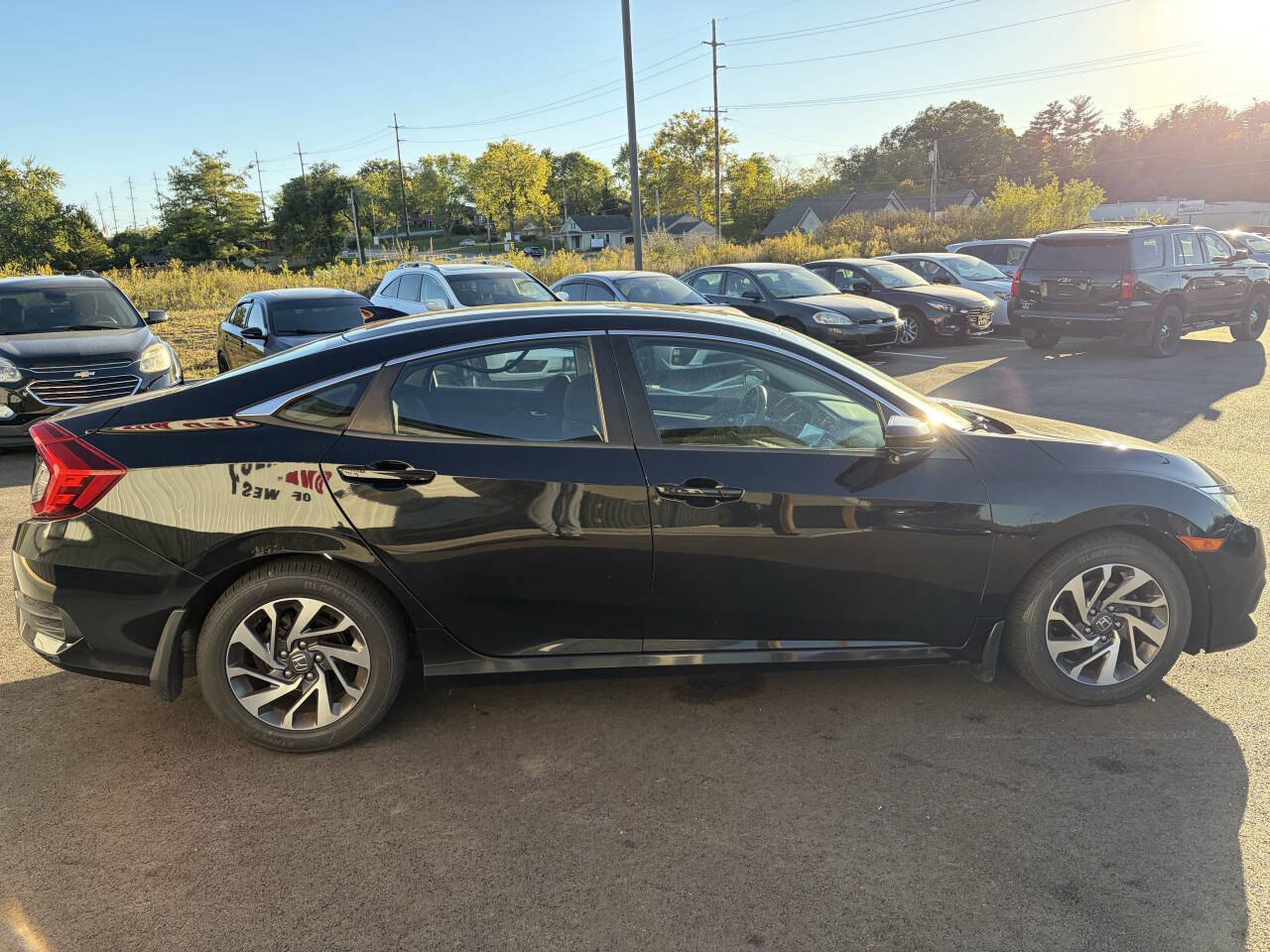 Used 2018 Honda Civic EX image 6