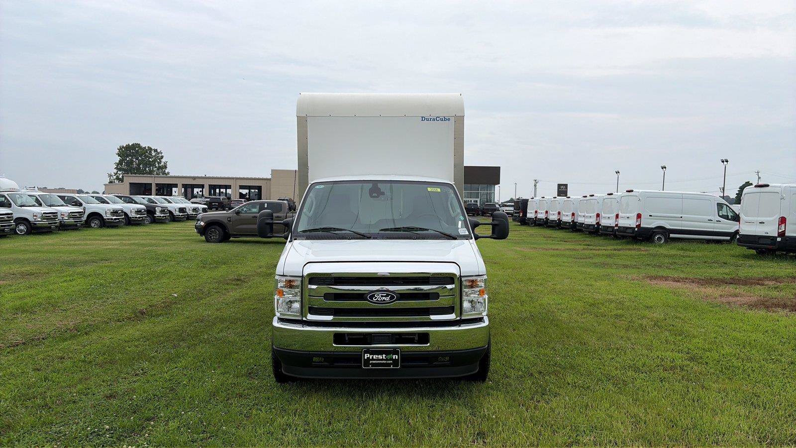 New 2027 Ford E-350 and Econoline 350 Super Duty w/ Power Equipment Group RWD image 8