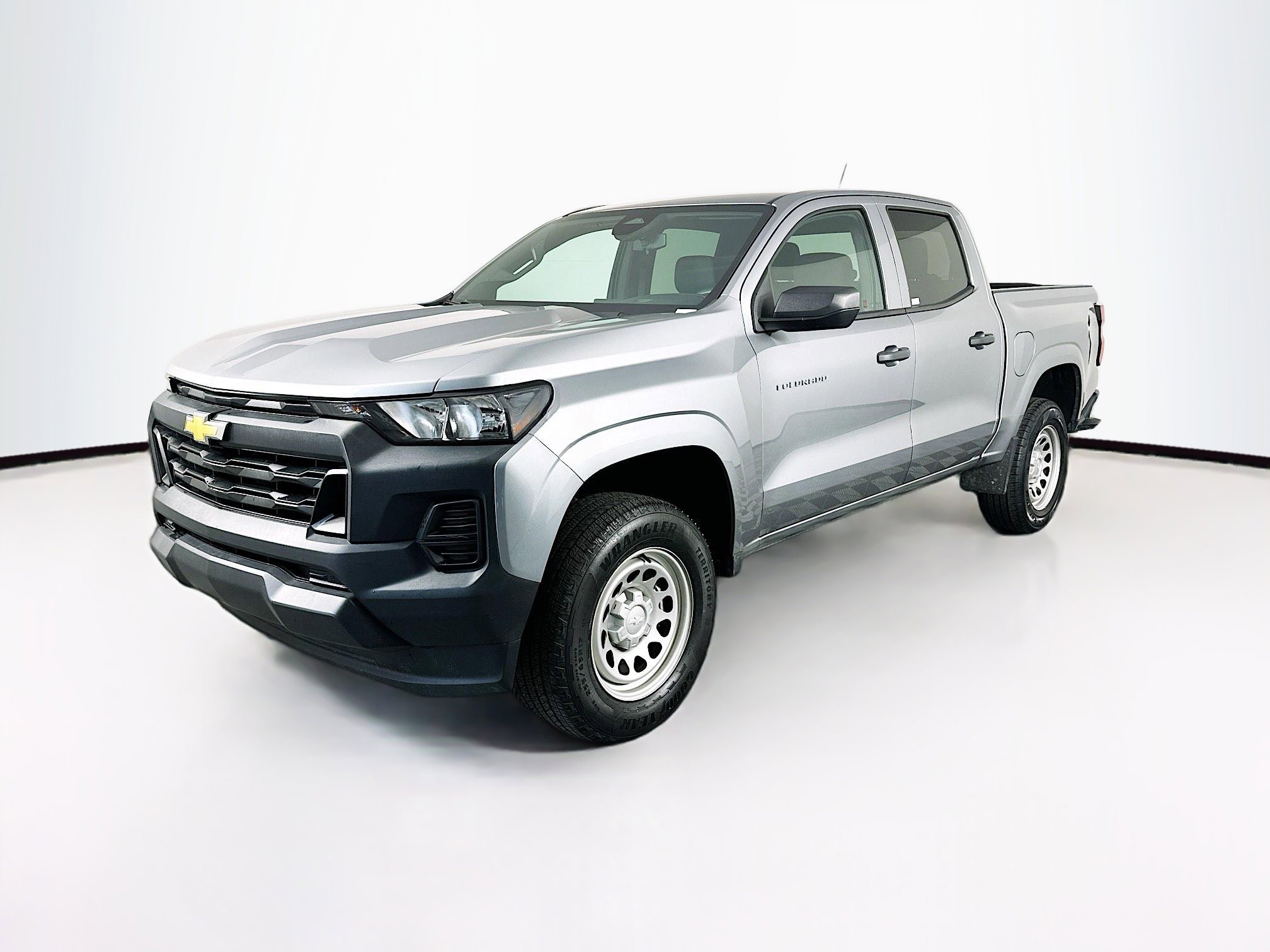 Used 2024 Chevrolet Colorado W/T image 3