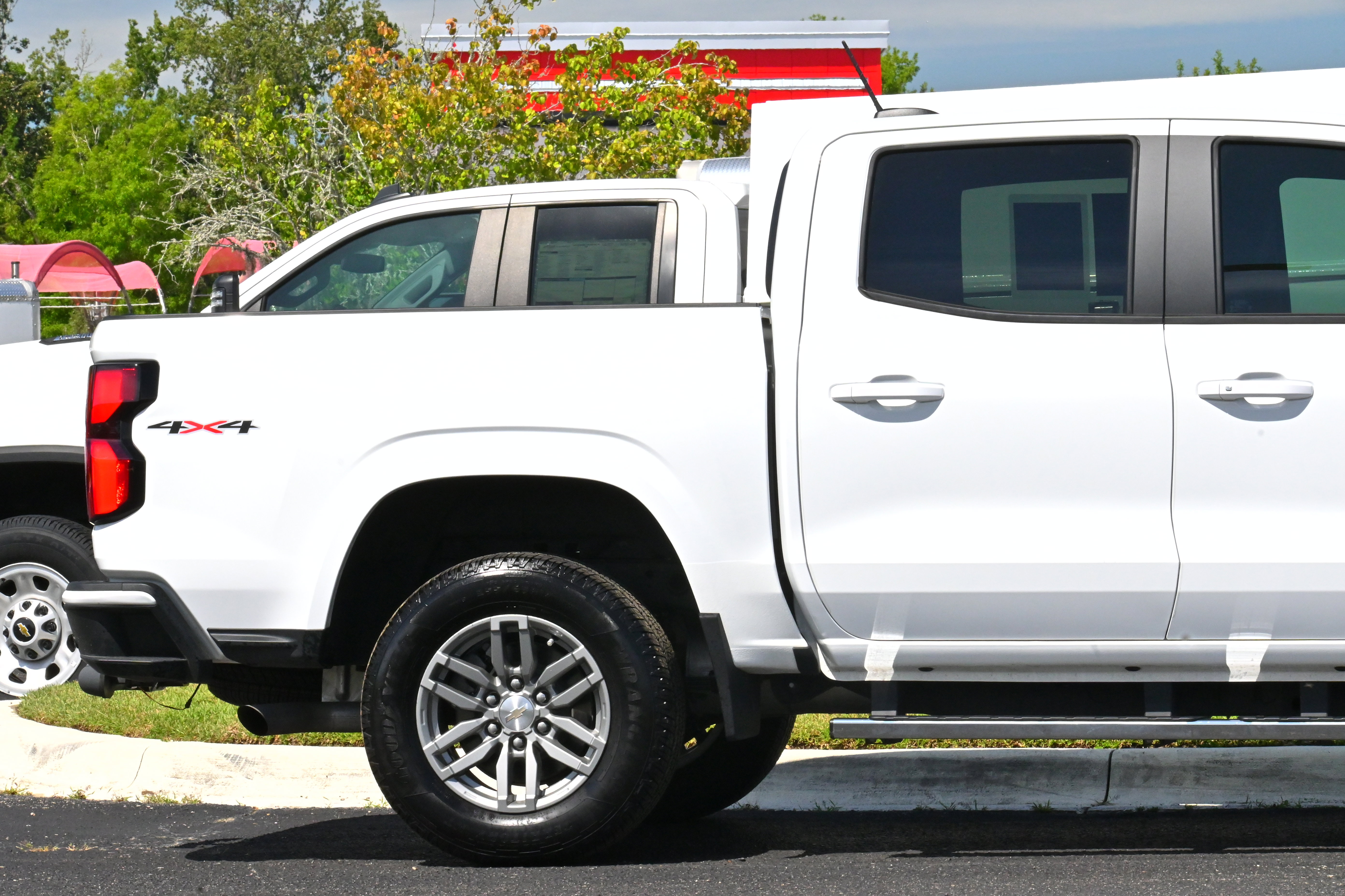 Certified 2024 Chevrolet Colorado LT w/ LT Convenience Package III image 5