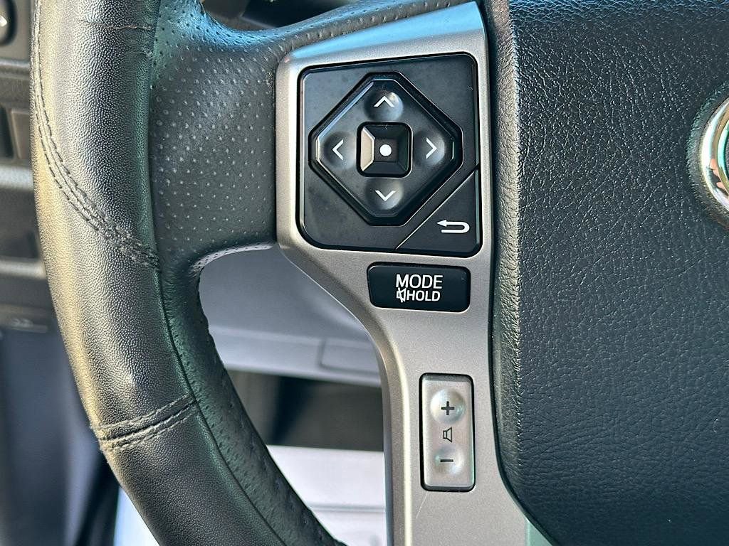 Certified 2018 Toyota 4Runner SR5 Premium AWD/4WD image 19