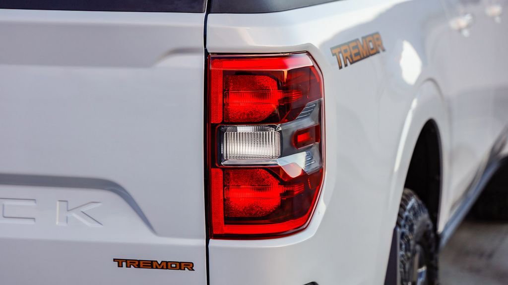 Used 2025 Ford Maverick Tremor image 10