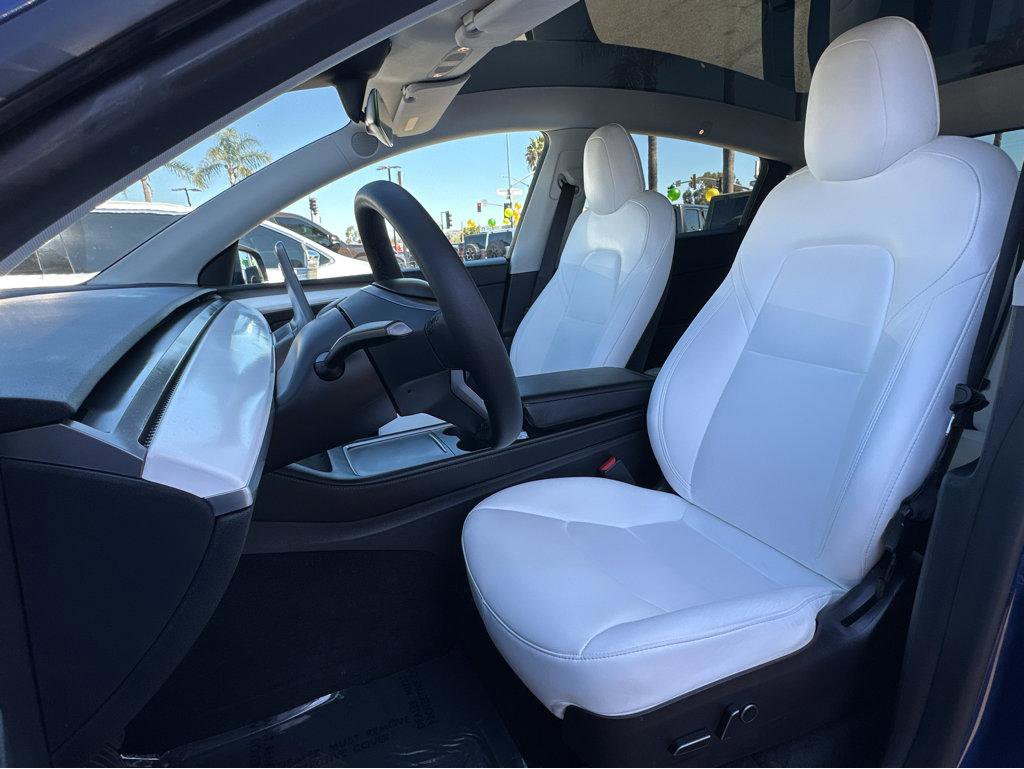 Used 2023 Tesla Model Y Long Range image 8