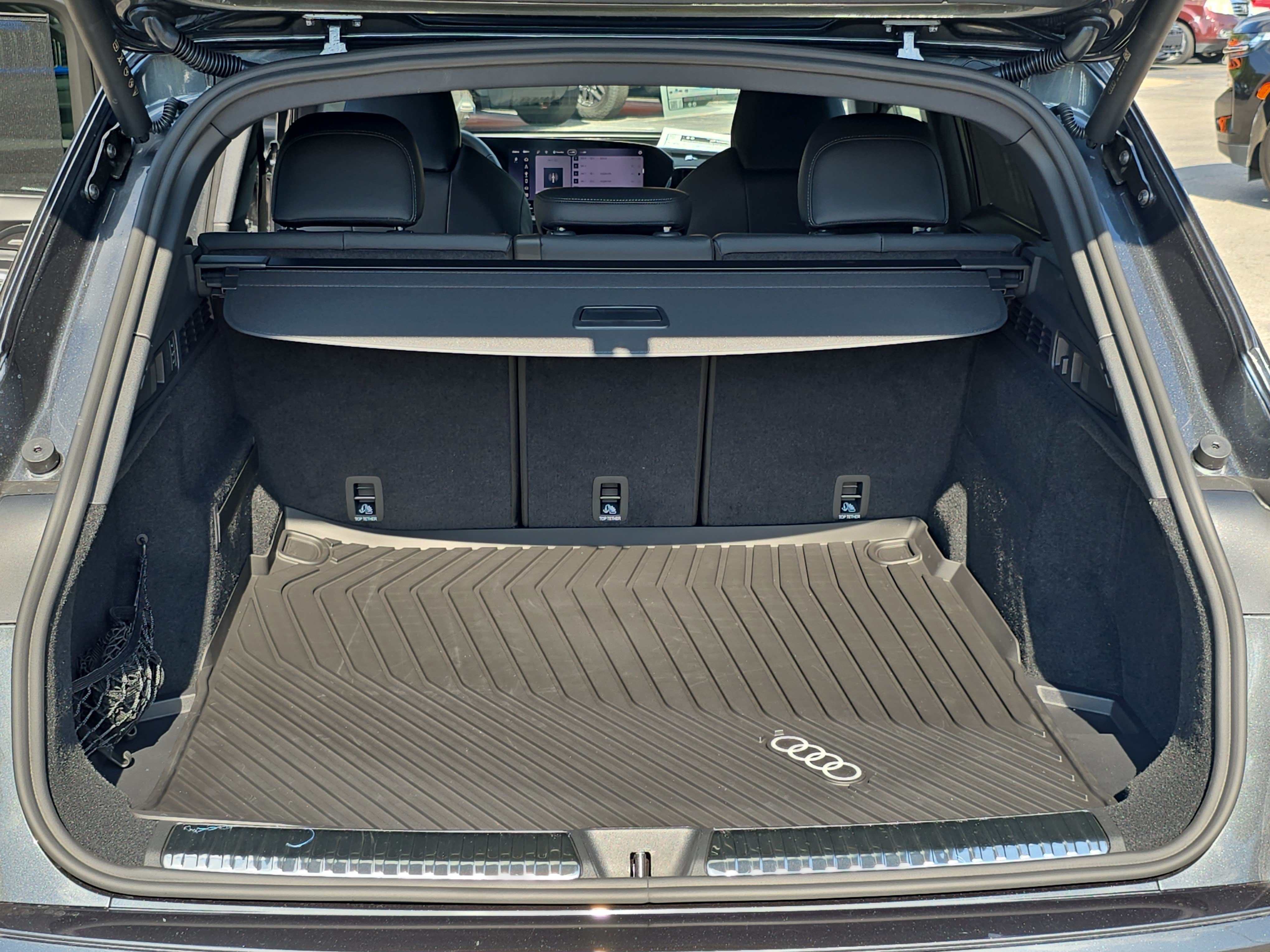 New 2026 Audi SQ5 Prestige AWD/4WD image 12