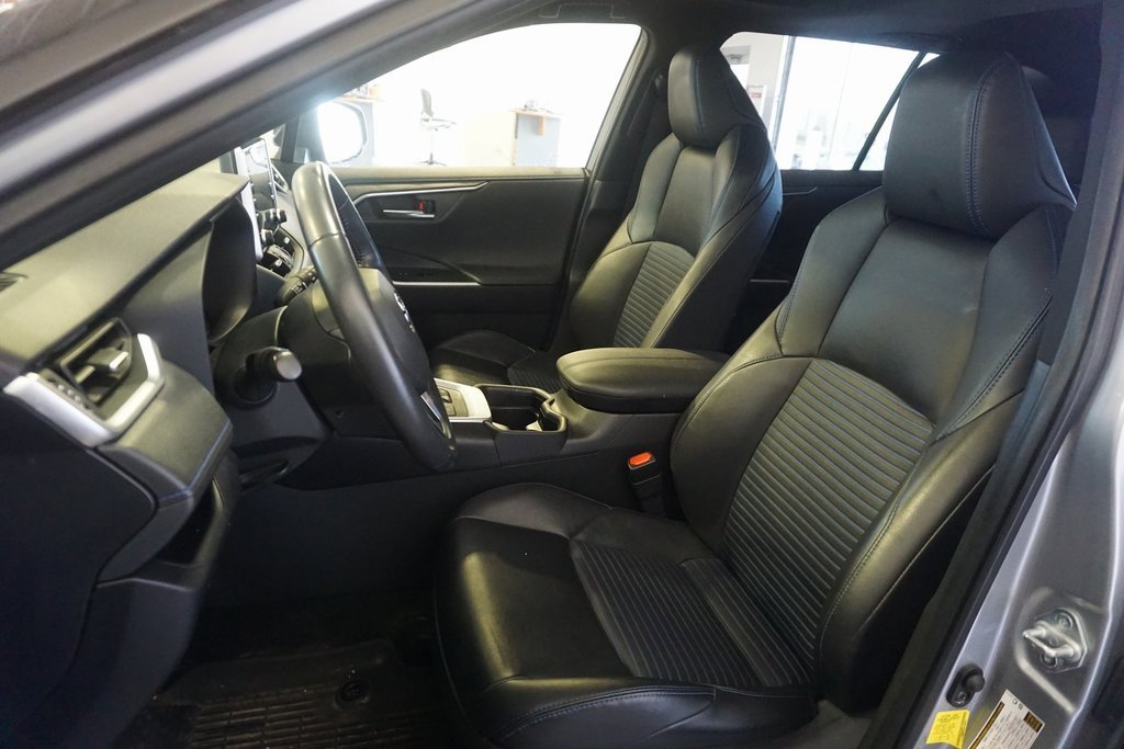 Used 2020 Toyota RAV4 XSE w/ XSE Grade Weather Package image 20