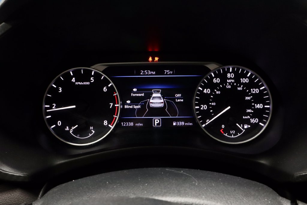 Certified 2025 Nissan Sentra SR w/ SR Premium Package FWD image 27