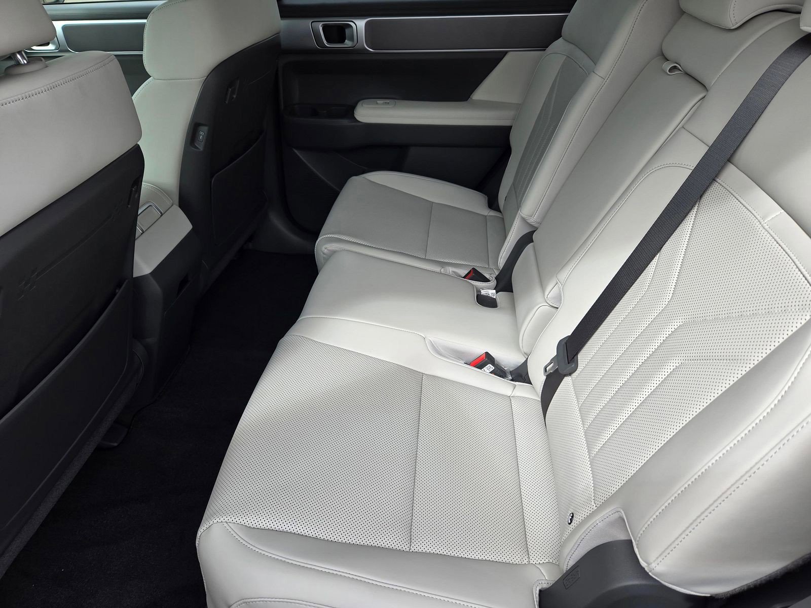 New 2026 Hyundai Santa Fe SE image 11