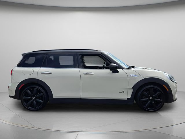 Used 2019 MINI Cooper Clubman S w/ Driver Assistance Package AWD/4WD image 4