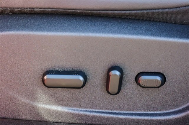 Used 2019 Ford Escape SEL image 23