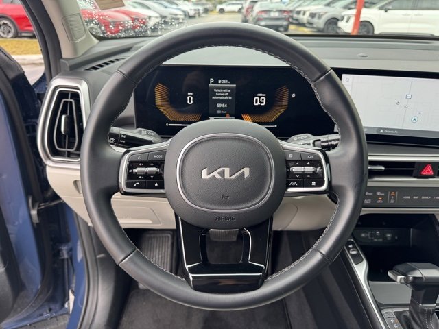 Used 2025 Kia Sorento S image 30