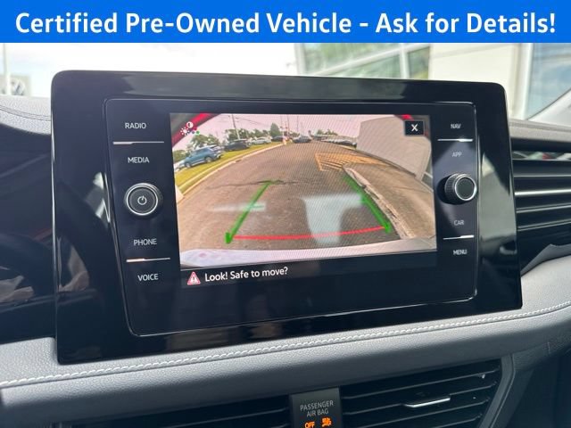 Used 2025 Volkswagen Jetta SEL FWD image 14