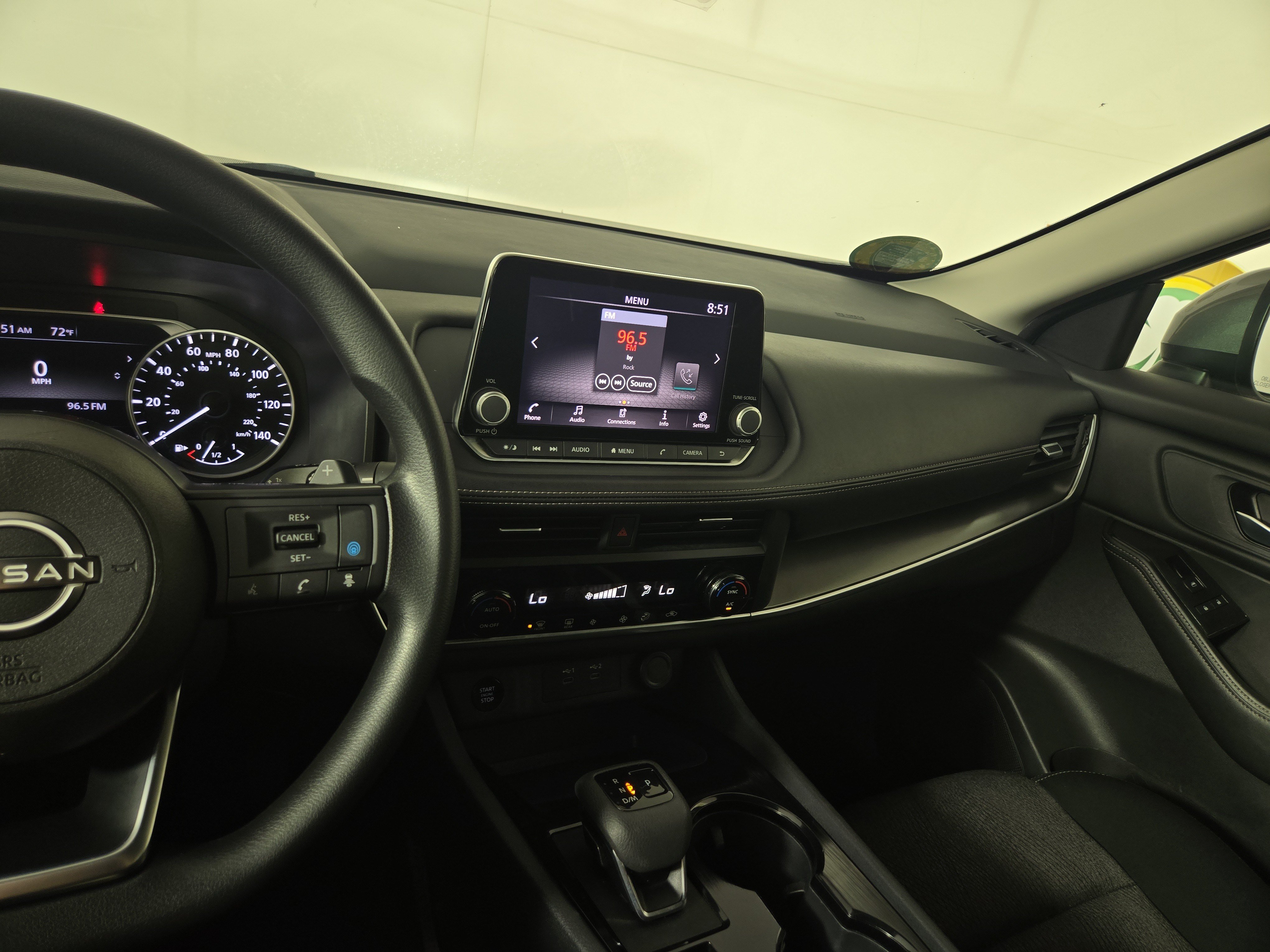 Used 2024 Nissan Rogue SV AWD/4WD image 23