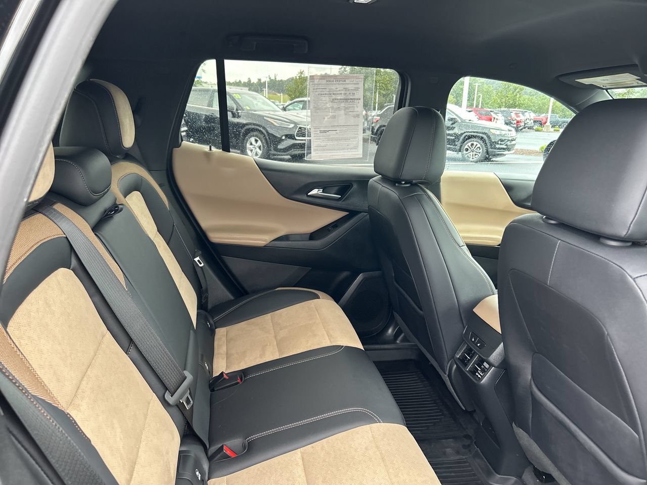 Used 2026 Chevrolet Equinox ACTIV w/ Convenience Package III AWD/4WD image 18