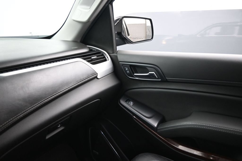 Used 2019 GMC Yukon XL SLT AWD/4WD image 8