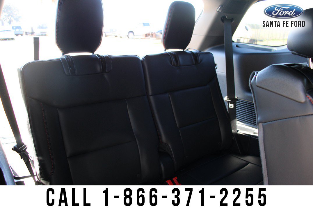 Used 2025 Ford Explorer ST-Line w/ Premium Package RWD image 45