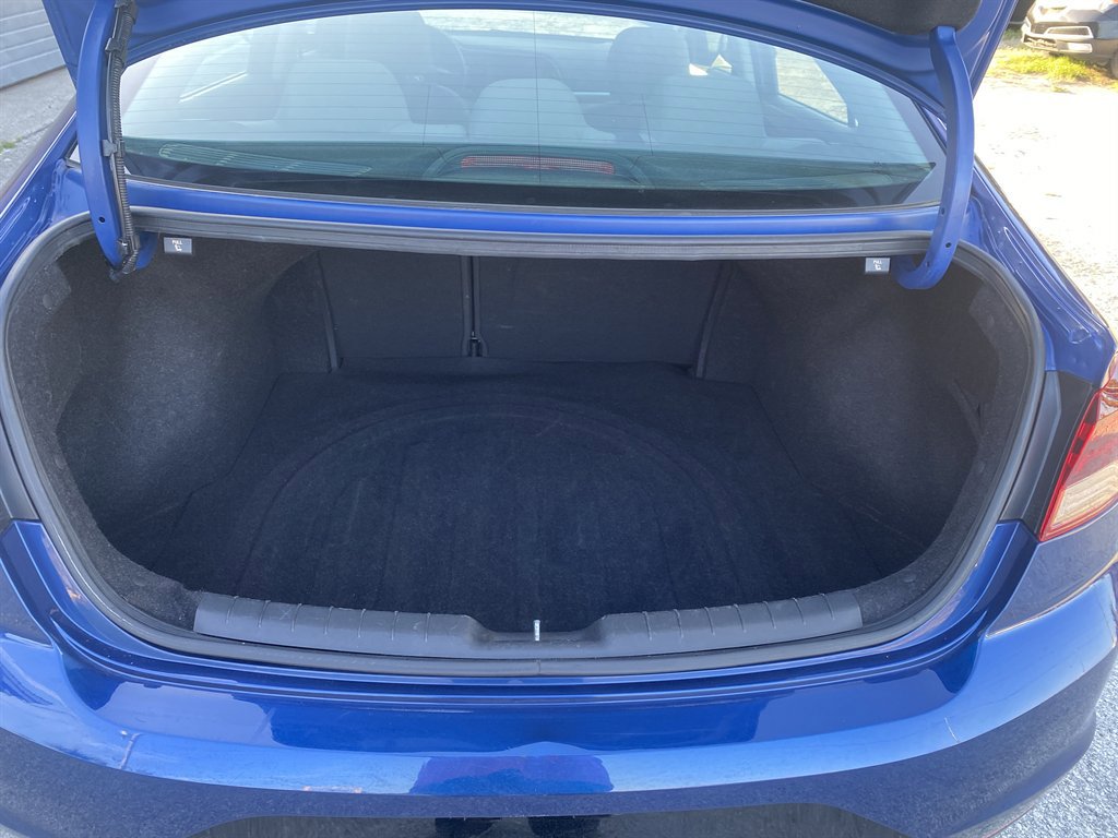 Used 2019 Hyundai Elantra SEL FWD image 26