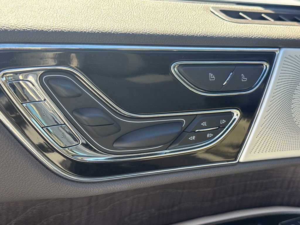 Used 2024 Lincoln Navigator L Reserve AWD/4WD image 19