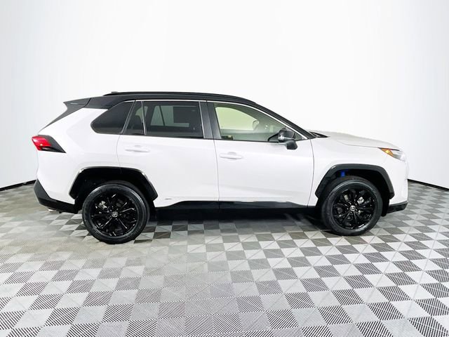 Used 2023 Toyota RAV4 XSE AWD/4WD image 9