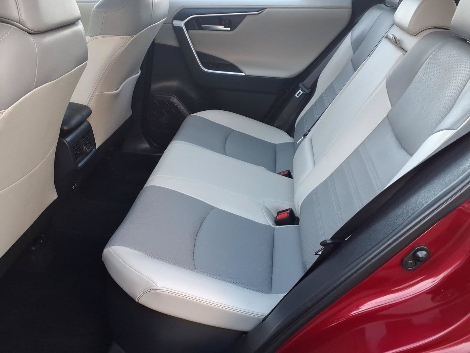 Certified 2019 Toyota RAV4 Limited AWD/4WD image 10