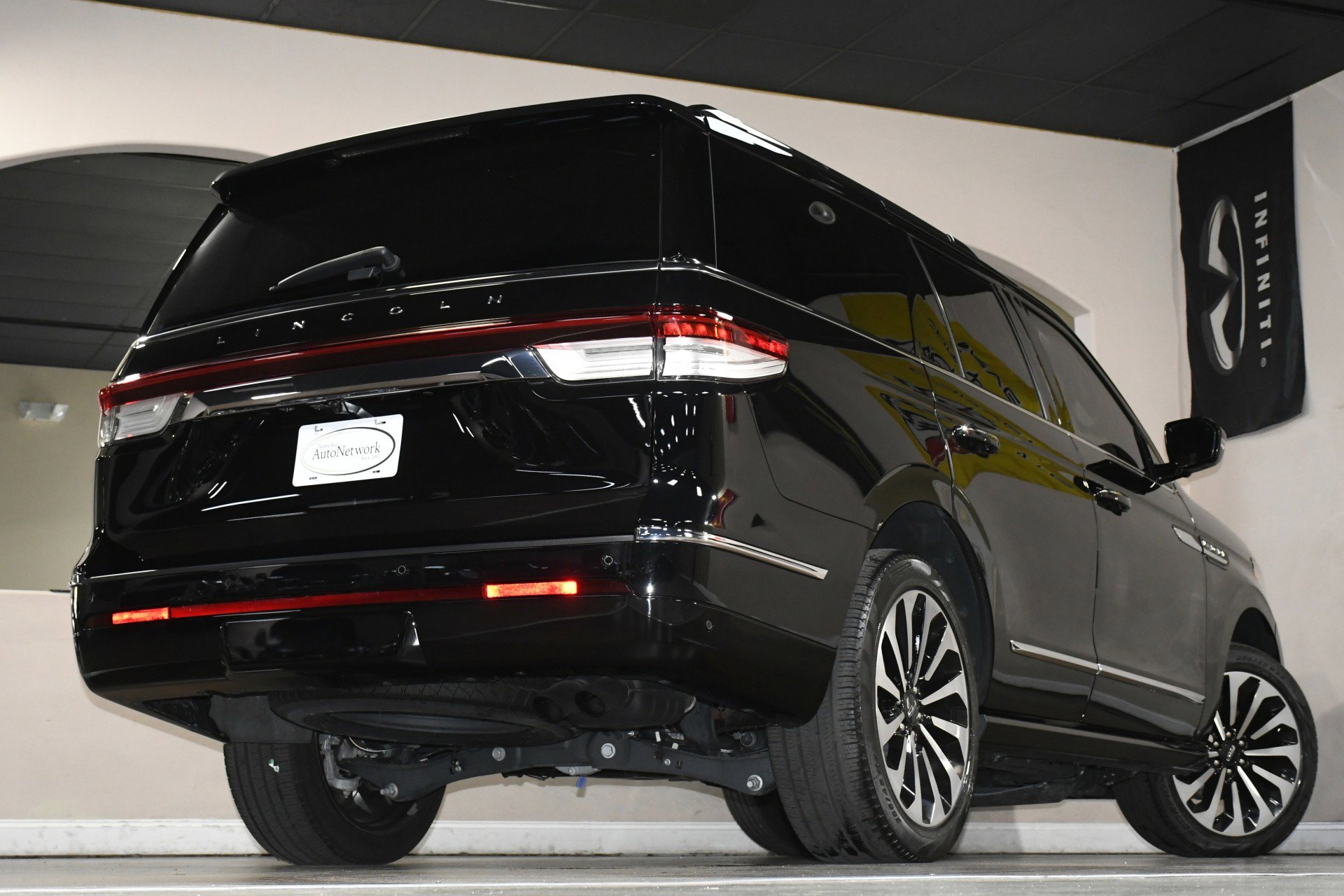 Used 2023 Lincoln Navigator Reserve image 85