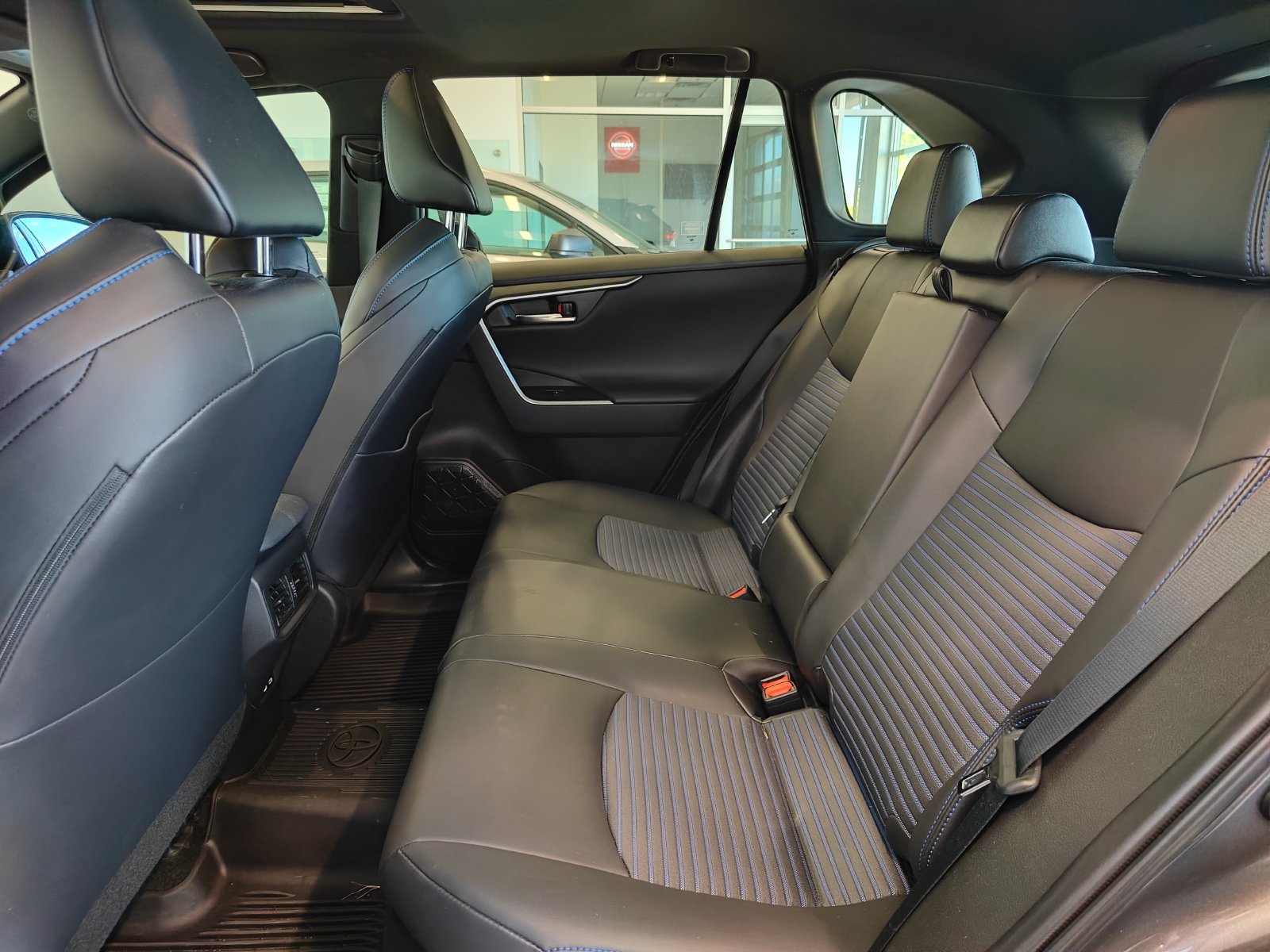 Used 2024 Toyota RAV4 XSE w/ Weather Package AWD/4WD image 10