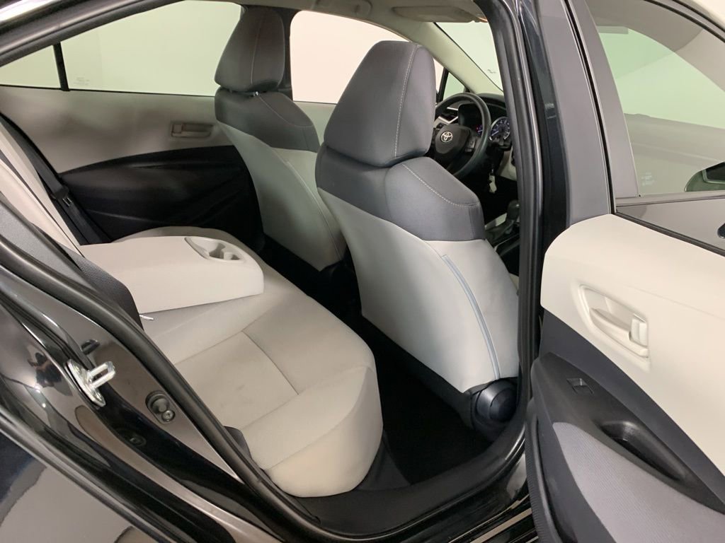 Used 2022 Toyota Corolla LE FWD image 33